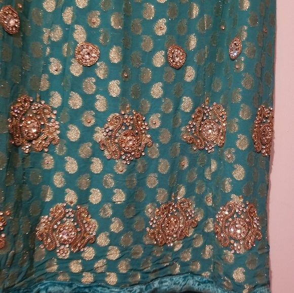 3 PIECE INDIAN OUTFIT - Picture 13 of 15